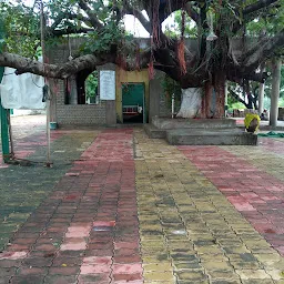 Hazrat Qutub Shah Baba Dargah