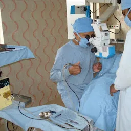 Het eye care hospital(Dr Chirag Desai)