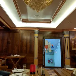 Hindusthan Dhaba - Punjabi Restaurant In Park Street Kolkata
