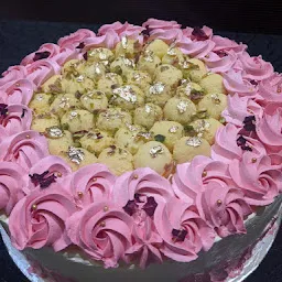 Home Made Cakes : call/WhatsApp 7600464953