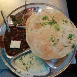 Honey Chole Bhature