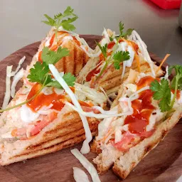 Hot Ones Food Cafe | Best Cafe & Restaurant In Gorakhpur