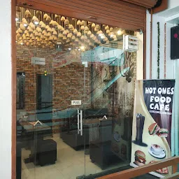 Hot Ones Food Cafe | Best Cafe & Restaurant In Gorakhpur