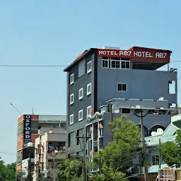 HOTEL AB7