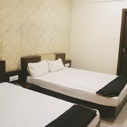 hotel amrit palace ujjain