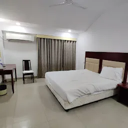 Hotel Aroma Residency