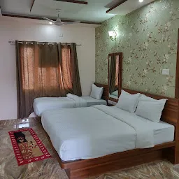 Hotel Deepak Palace