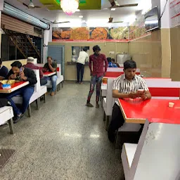 Hotel Delhi Dasterkhan