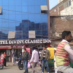 Hotel Divine classic Inn - Best Hotel in charbagh || Hotel in charbagh || Hotel Near Me ||