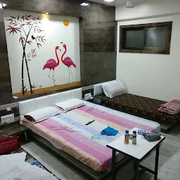 Hotel Dwarkamai