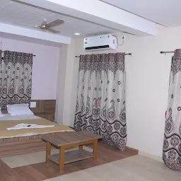 Hotel Gaurav Palace