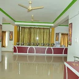 Hotel Ghungur