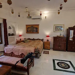 Hotel Haveli Braj Bhushanjee, A Heritage Hotel and Museum