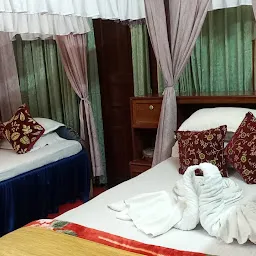 Hotel Hazarduari,Royal Nawab Mahal- Murshidabad, West Bengal