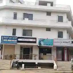 HOTEL HEERA PALACE