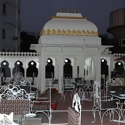 Hotel Kalika Palace - Lake View Budget Hotel Near Fateh Sagar