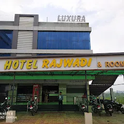 Hotel Luxura & Rooms