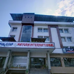 Hotel Mayura International