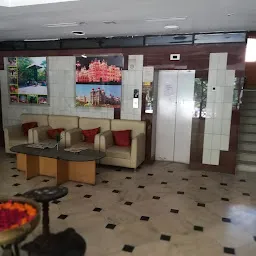 Hotel MB International