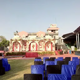Hotel Nakshatra INN