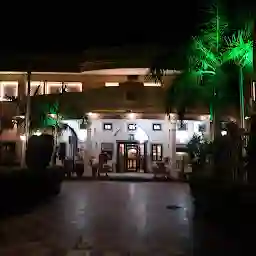 Hotel Nirwana Palace