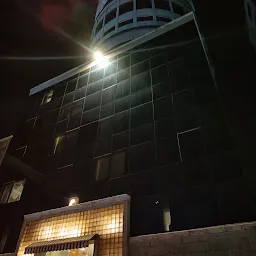 Hotel Om Tower
