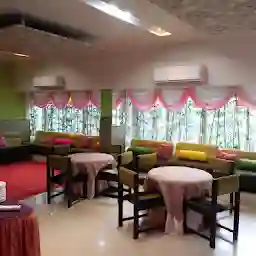 Hotel Raviraj