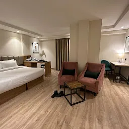 Hotel Royale' Residency