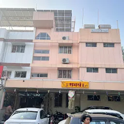 Hotel Samarth Inn - Near Bus Stand Lodging rooms in Kolhapur