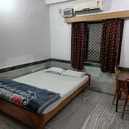 Hotel Shradha
