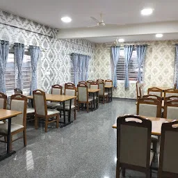 Hotel Sri sampoorna lodge