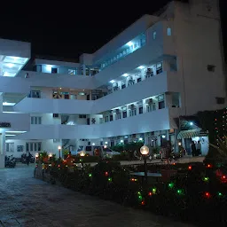 Hotel Surana Palace