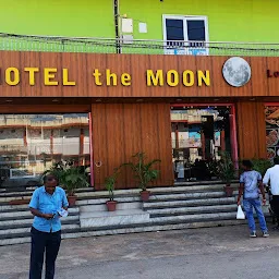 Hotel The Moon