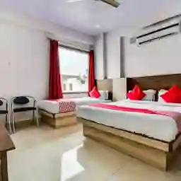 Hotel Thikana Palace