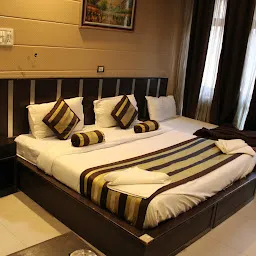 Hotel Trishul - Best Budget Hotel | Family Hotels | Top Comfortable Hotels in Haridwar