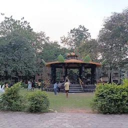 Huda Park