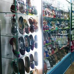 HumKadam Shoe Store