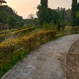 Hurbal Park. Parttikalyana, Samalkha