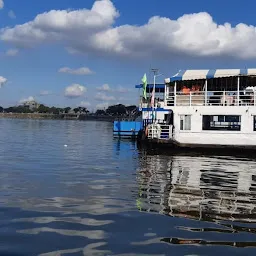 Hussain Sagar Lake