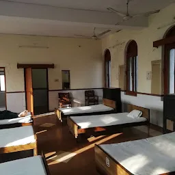 HW Retiring Room