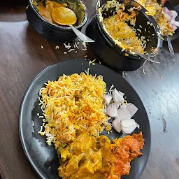 Hyderabadi Dum Biryani / Andhra Bhawan