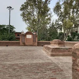 Ibrahim Lodhi Tomb