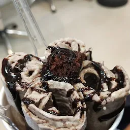 Ice Cream Roll Cafe