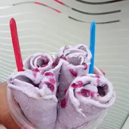 Ice Cream Roll Cafe