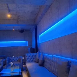 Ice Lounge