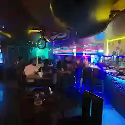 Illusion lounge