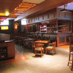 Imperial Grill Restaurant And Legends Pub