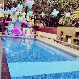 INCH BY INCH - VERSOVA - SWIMMING POOL