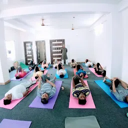 INDIAN INSTITUTE OF YOGA