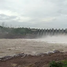 Indira SagarDam (Punasa Dam)